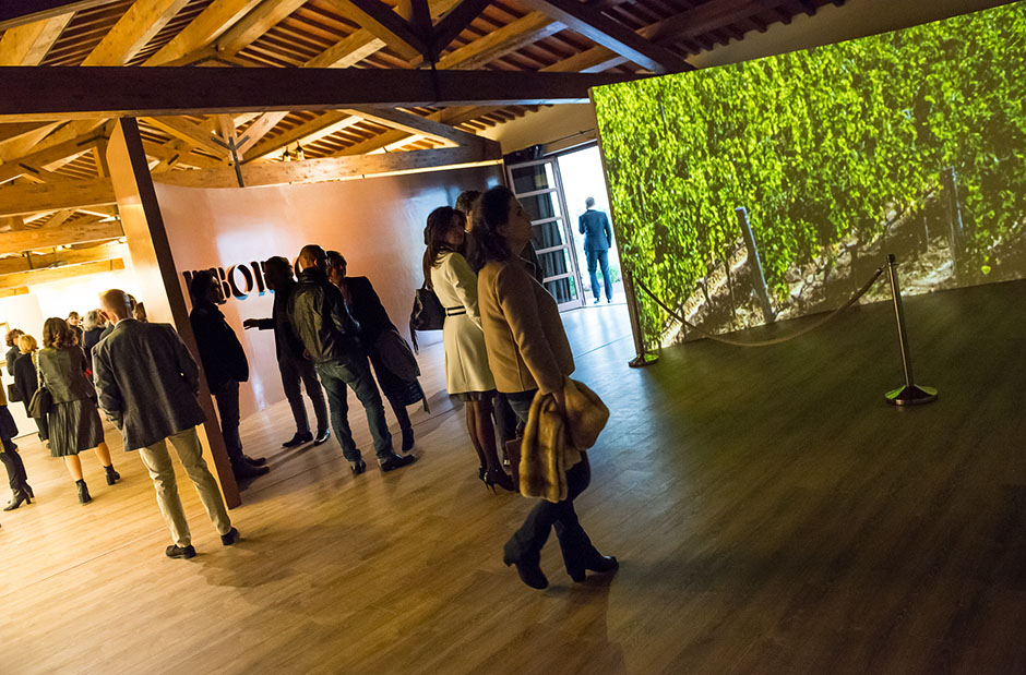 Galleria Espositiva Ferragamo presso Il Borro Da Mantegna a Warhol Storie di vino 21